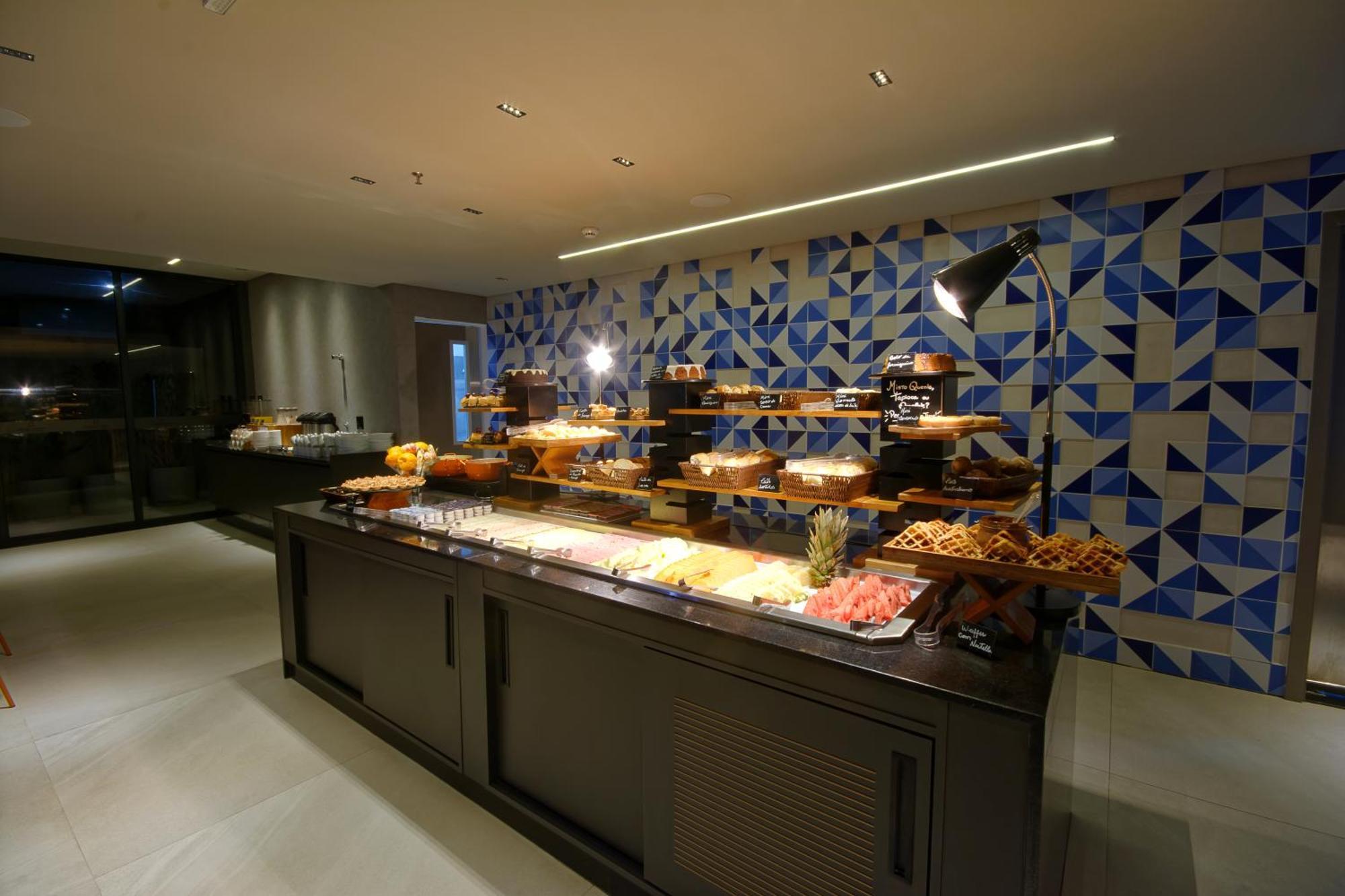 Hotel Golden Tower Express Nacoes Unidas By Fenix 3*